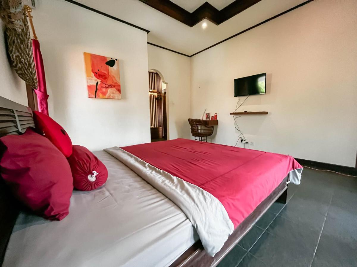 RedDoorz Plus near Seminyak Square Denpasar  Bagian luar foto